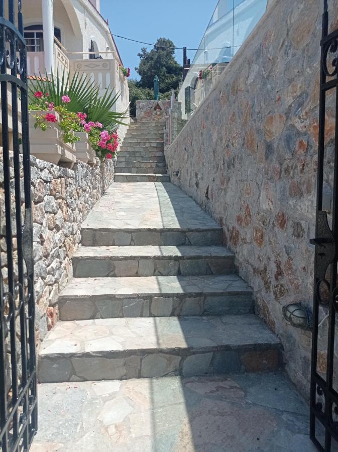 Domina Villas Almirida Esterno foto